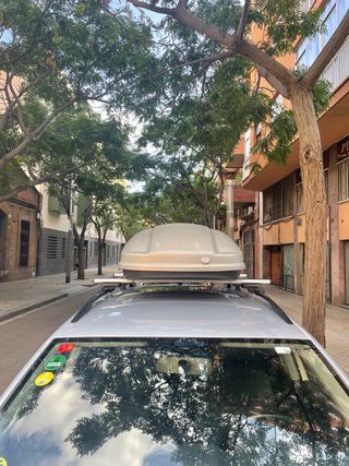 Cofre de techo para coche (Solo alquiler)