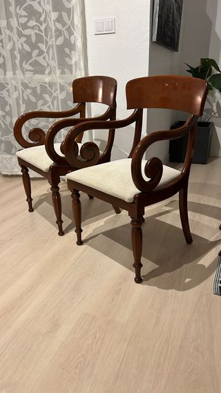 Mesa de comedor extensible. Madera maciza + 6 sill