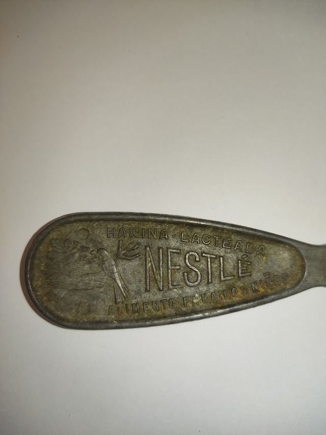 Nestlé e la lattaia. Vecchio pacchetto pubblicitario