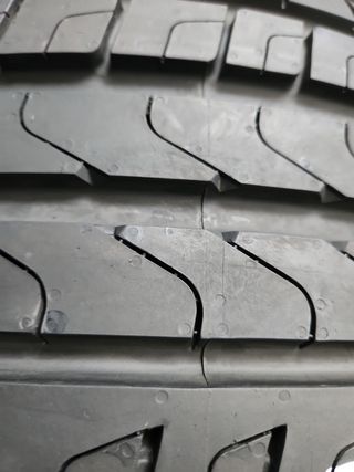 Neumaticos 235 50 19