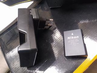 Cámara Nikon + accesorios