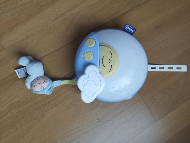 Proyector musical quitamiedos Chicco