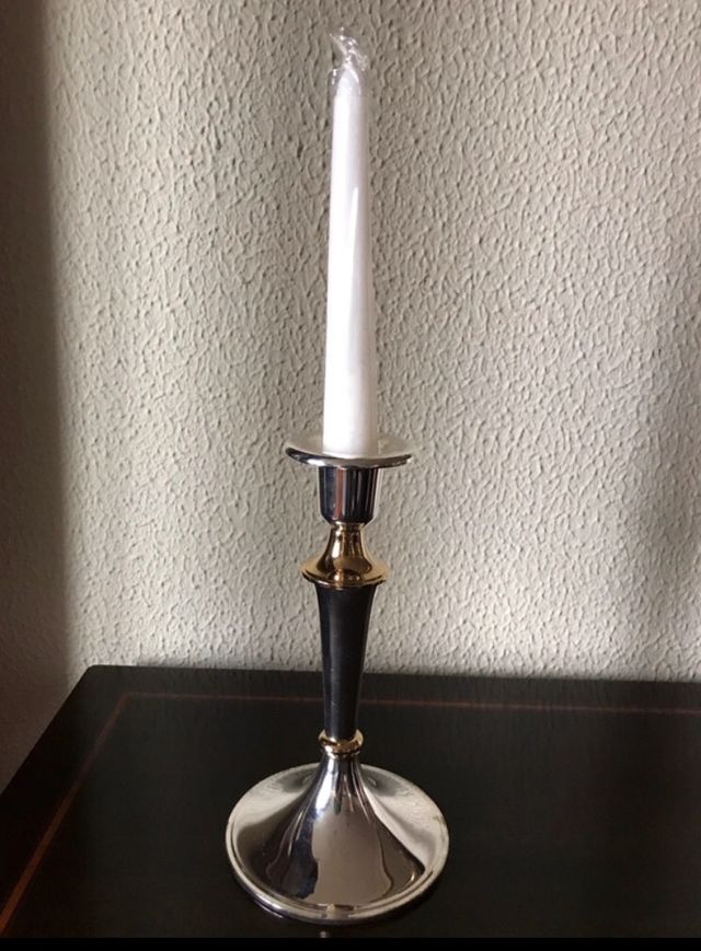 Dos candelabros nuevos