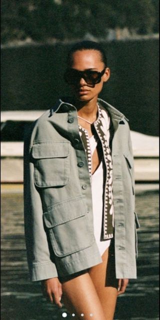 Chaqueta cargo. Zara