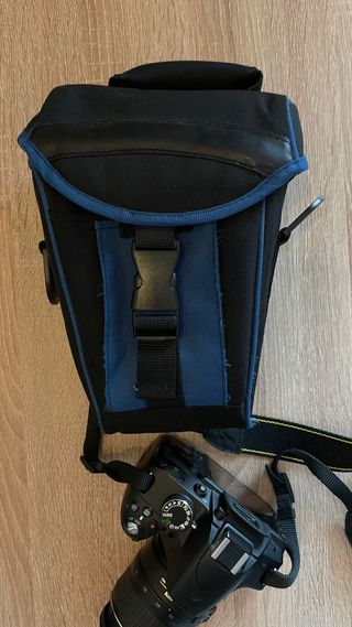 Cámara Nikon D3200, objetivo 18-55 mm y accesorios