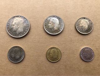 Colección de monedas mundial del 82.