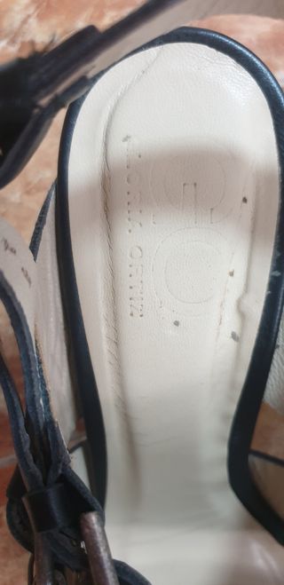 Sandalias negras piel 40 Gloria Ortiz