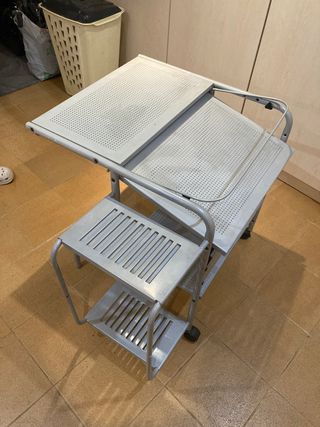 mesa ordenador compacta