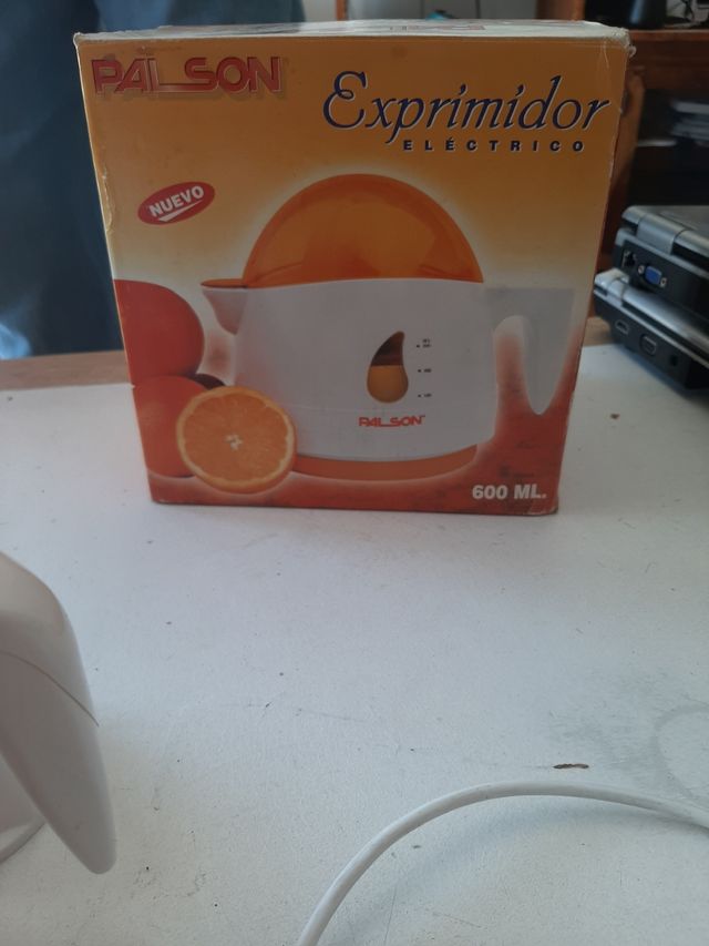 Exprimidor de zumo eléctrico