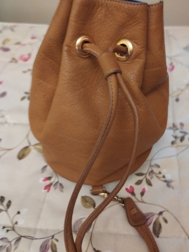 Bolso bombonera piel