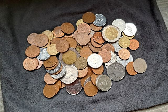 Gran Lote de Monedas Tailandesas - Los 2 Reyes