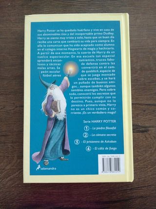 Libro Harry Potter y la piedra filosofal.