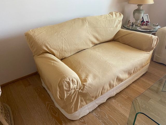 Divano 2 posti in tessuto nobile