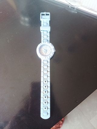 Reloj swatch pequeño