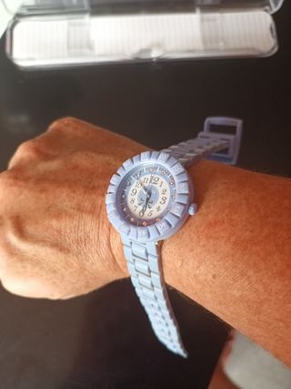 Reloj swatch pequeño