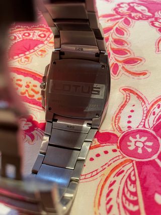 reloj caballero Lotus