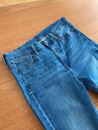 Vaquero UNIQLO mujer recto Slim Fit 27 inches