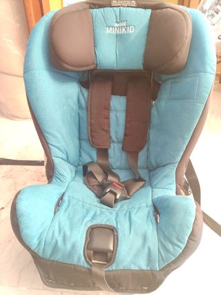 Silla de coche Axkid a contramarcha