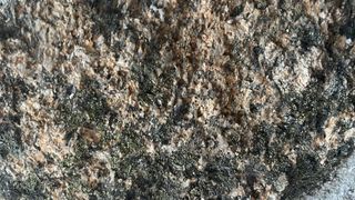 Mortero monocapa y piedras en fachadas