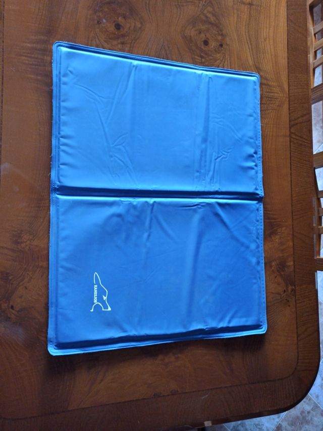 Cama fría para perros