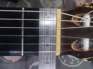 Oferta Guitarra flamenca artesanal Tomás Leal