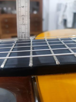 Oferta Guitarra flamenca artesanal Tomás Leal