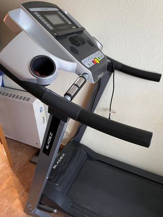 Cinta de correr TR101i Bladez Fitness