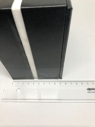 MONTBLANC CAJA PENDIENTES CUERO NEGRA
