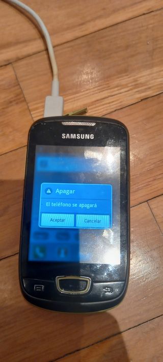 Samsung Galaxy mini GT-S5570.
