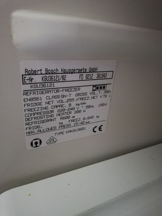 Cajones y baldas nevera Bosch