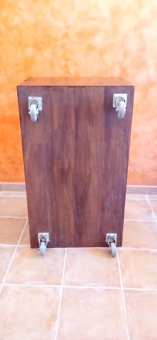 Mesa CUBIC auxiliar baja o mueble TV