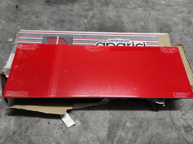 Telhas cerâmicas Aparici cor vermelho 4.28m2