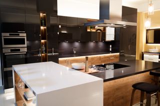 MONTADOR INSTALADOR MUEBLES COCINA
