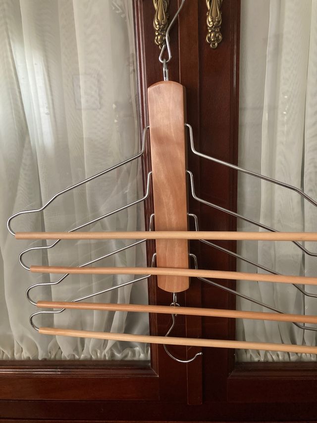 Varias percha en una