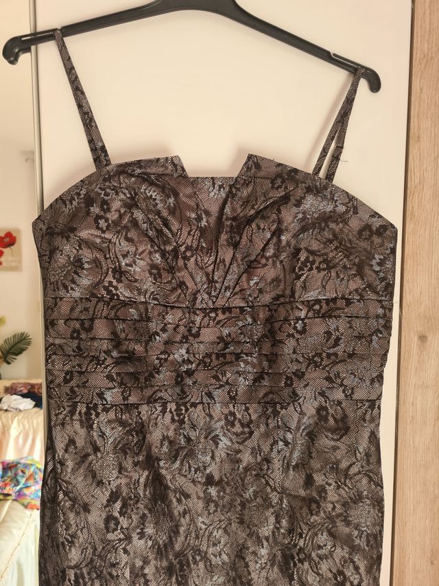 Vestido midi evento invitada plata encaje