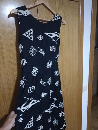 vestido negro estampado