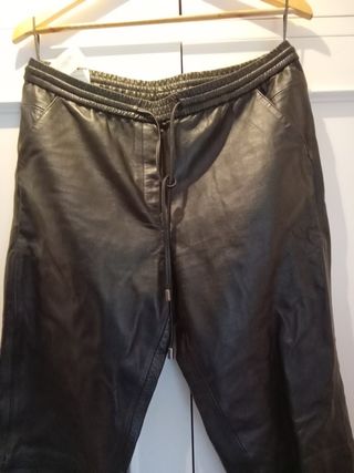 Pantalones de piel mango Talla M
