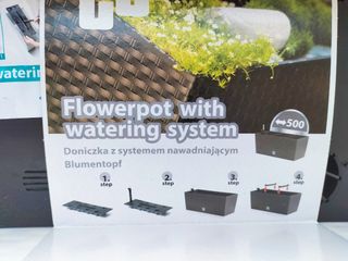 Jardineras autorriego blancas