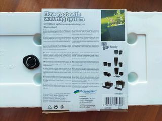 Jardineras autorriego blancas