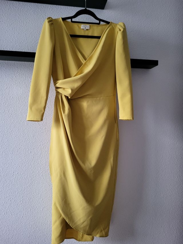 Vestido Coosy de segunda mano por 45 EUR en Córdoba en WALLAPOP