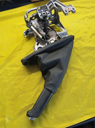 freno mano y soporte opel astra k