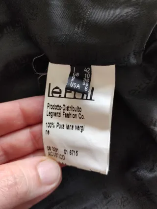 Traje chaqueta y falda