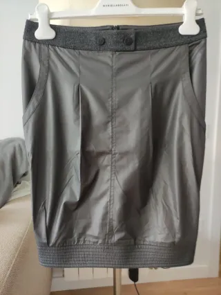 Traje chaqueta y falda