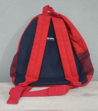 Angry Birds mochila y gorra