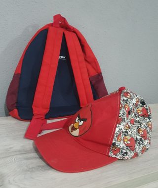 Angry Birds mochila y gorra