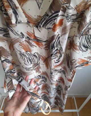 Vestido de manga corta con cinturón