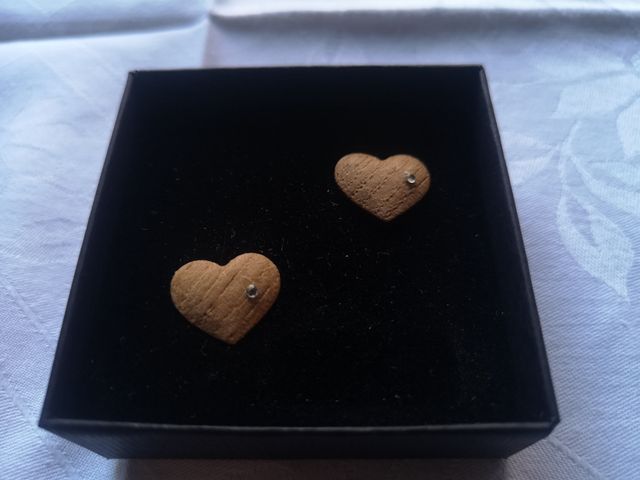 Orecchini legno nuovi