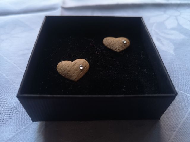 Orecchini legno nuovi