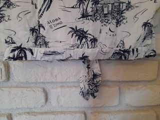 Camisa crop hawaiana