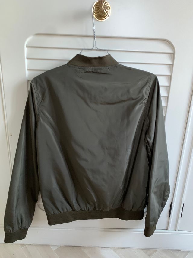 bomber verde militar